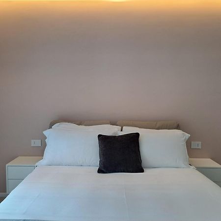 Lario Suite Apartments By Quokka 360 - With Parking Next To Como City Ngoại thất bức ảnh