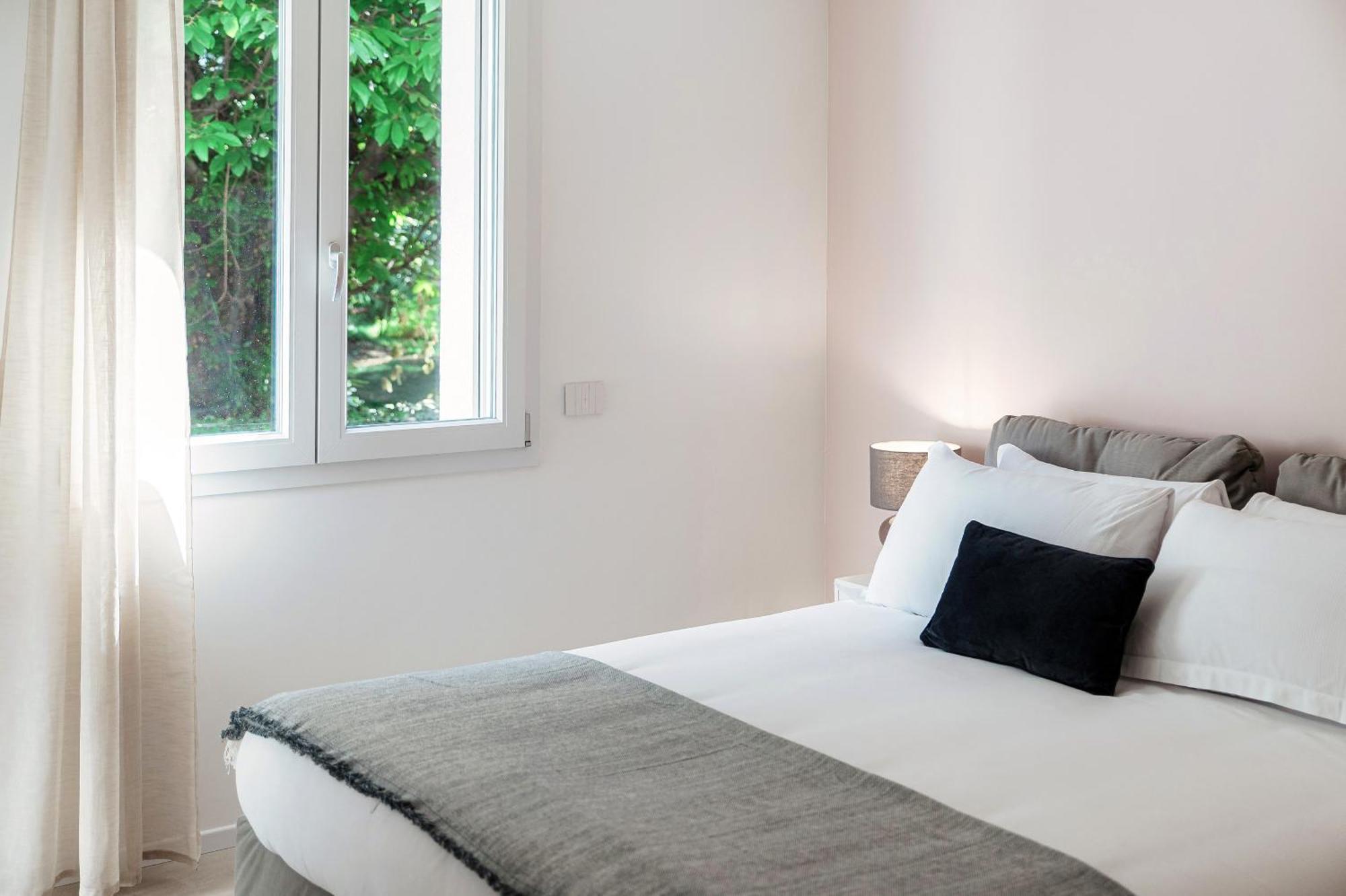 Lario Suite Apartments By Quokka 360 - With Parking Next To Como City Ngoại thất bức ảnh