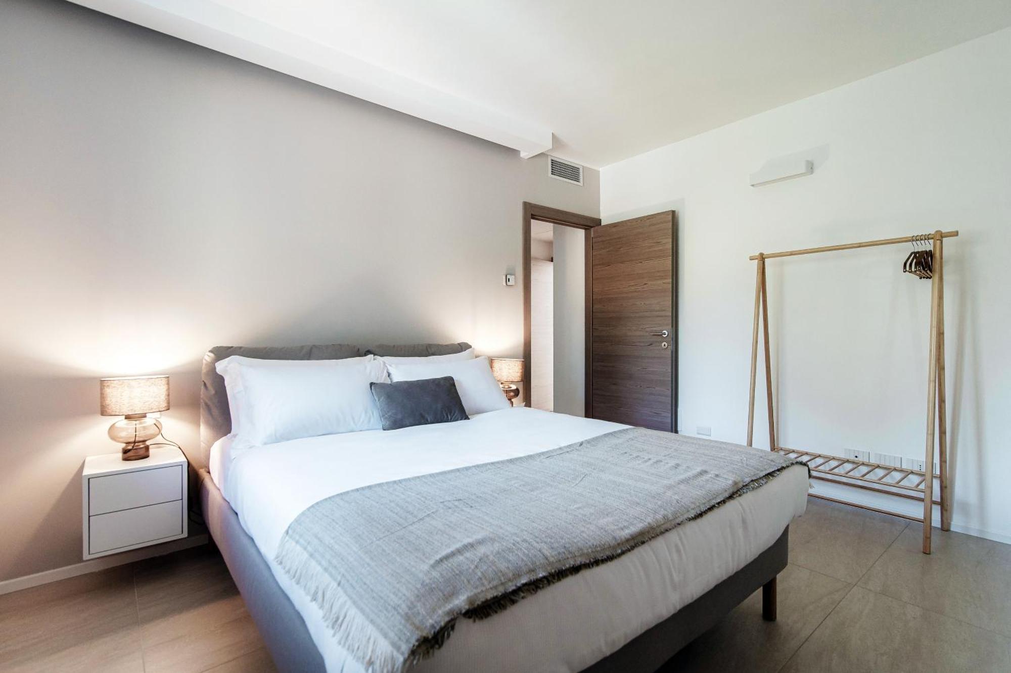 Lario Suite Apartments By Quokka 360 - With Parking Next To Como City Ngoại thất bức ảnh